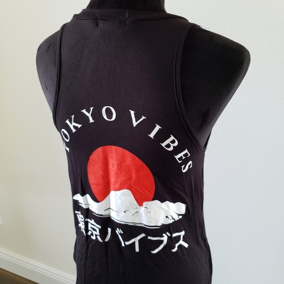 Local Lab Tokyo Vibes Tank - Picture 6 of 7